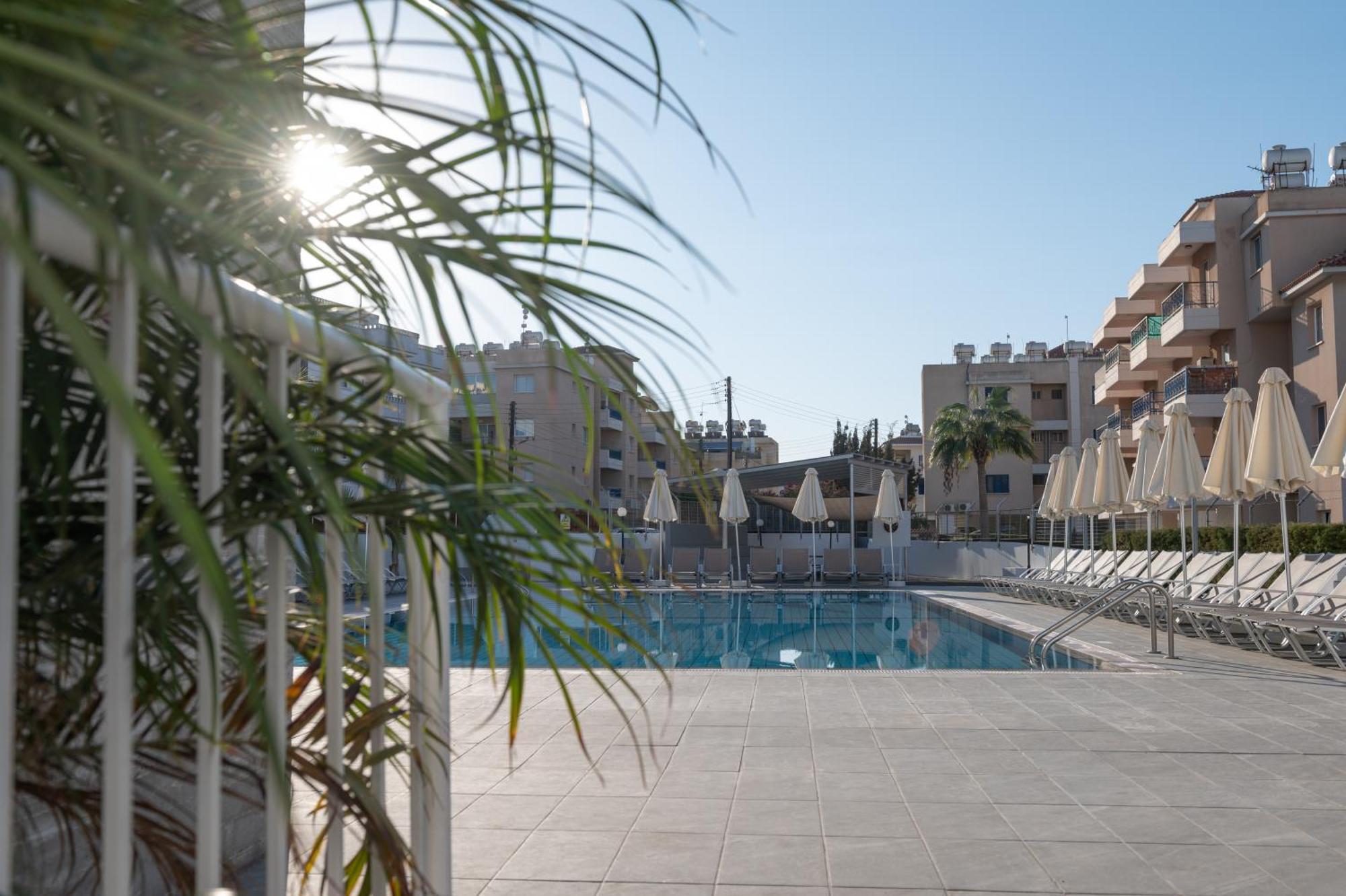 Kefalos Damon Hotel Apartments Pafos Exterior foto